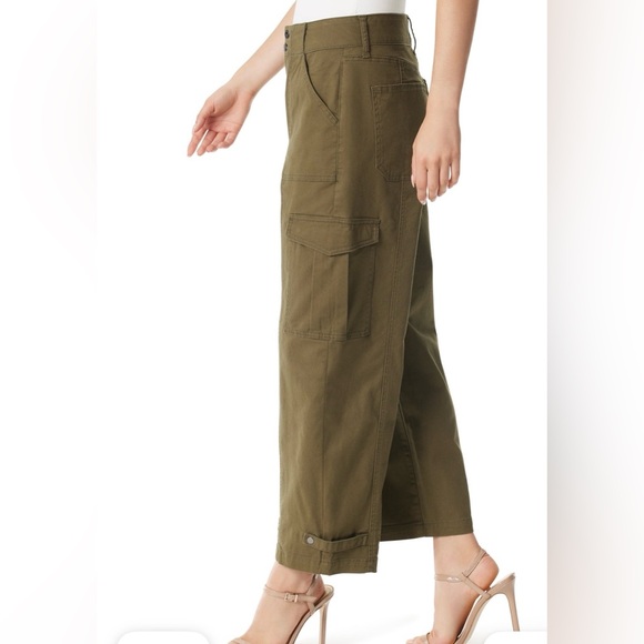 Jessica Simpson Olive Women's Cropped Cargo Low Rise Pants - Picture 4 of 8